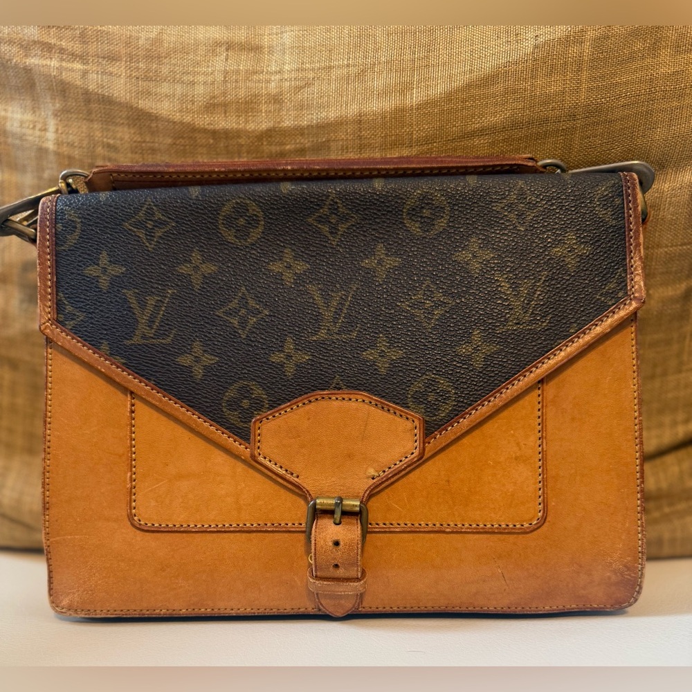 Louis Vuitton Sac Biface - Picture 4 of 14